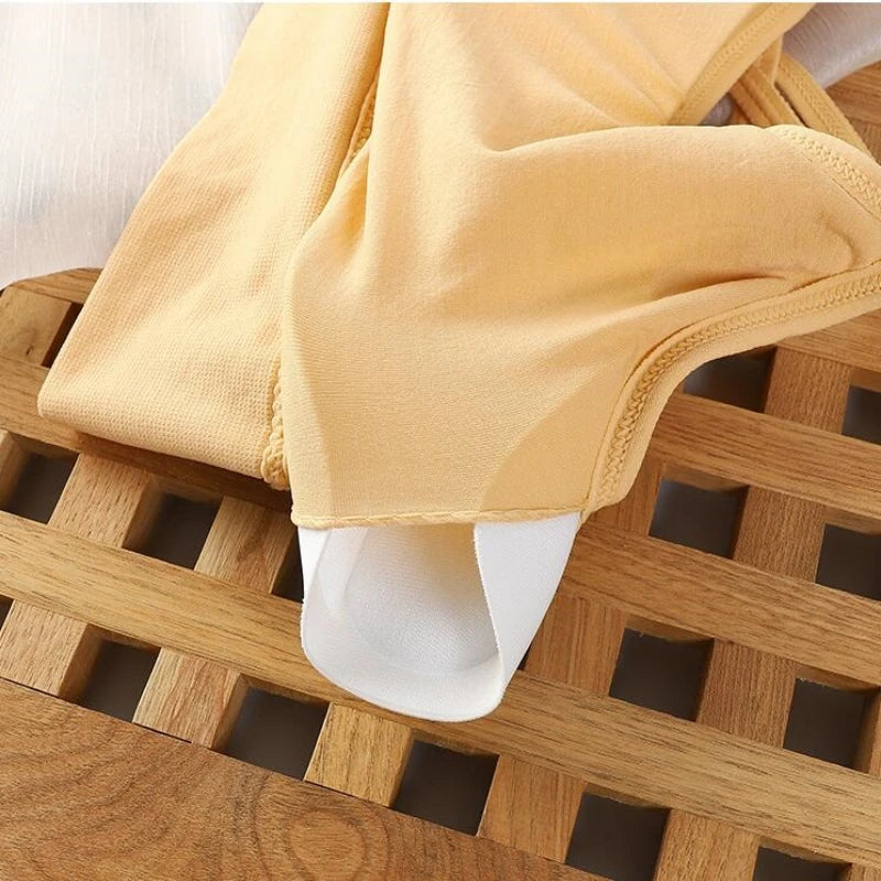 Women's Cross-Back Sports Bra – Soft & Breathable