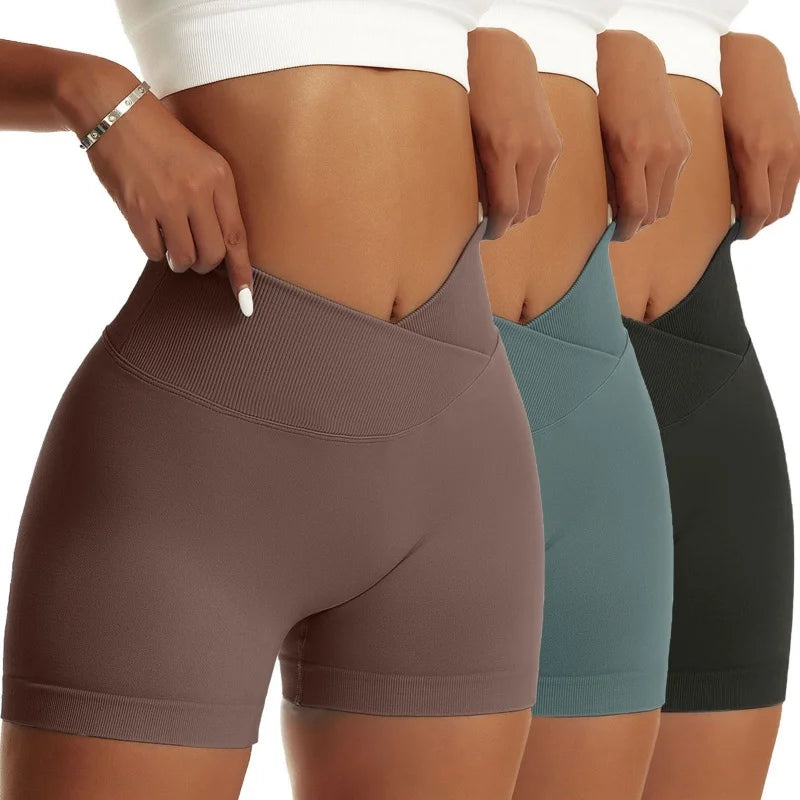 3-Piece Women’s Peach High-Waist Sports Shorts Set